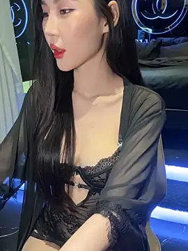 Snapshot of Almiraa68 chatting on January 3, 2025, 5:10 pm Almiraa68 online show from January 3, 2025, 5:10 pm