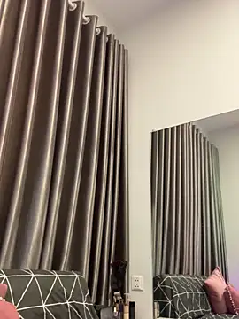 Snapshot of Almiraa68 chatting on March 9, 2025, 2:43 pm Almiraa68 online show from March 9, 2025, 2:43 pm