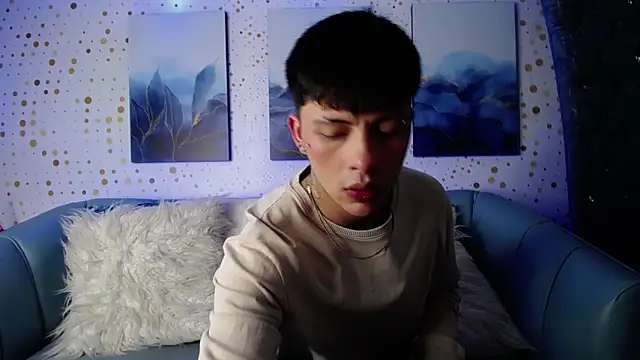 Steev Novoa online show from December 4, 2024, 4:32 am