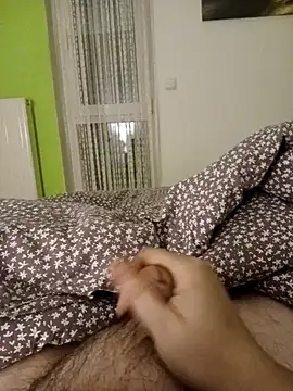 Snapshot of BennoSingle chatting on February 10, 2025, 8:00 pm BennoSingle online show from February 10, 2025, 8:00 pm