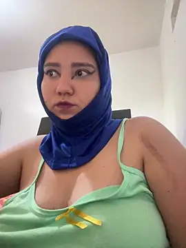 Snapshot of hannahayat chatting on June 18, 2026, 1:59 pm hannahayat online show from June 18, 2026, 1:59 pm