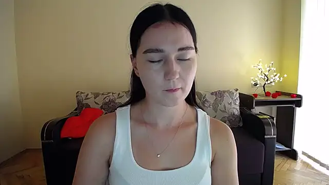Snapshot of Pretty_shy chatting on July 1, 2026, 8:38 am Pretty shy online show from July 1, 2026, 8:38 am