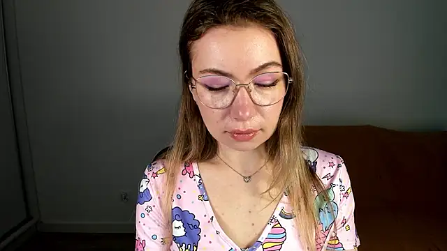 Mia Tasty online show from May 13, 2026, 6:33 am