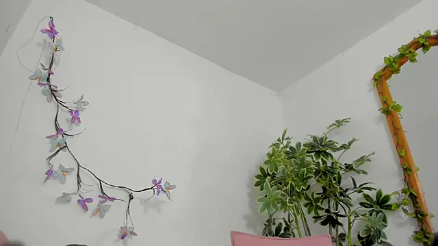 BonnieCute  online show from February 1, 2026, 12:53 am