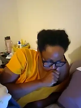 Snapshot of madamsensuale chatting on October 31, 2025, 1:39 am madamsensuale online show from October 31, 2025, 1:39 am