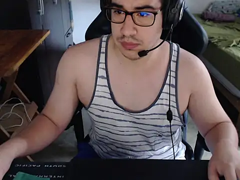 thealfawolf01 online show from April 5, 2026, 5:43 pm