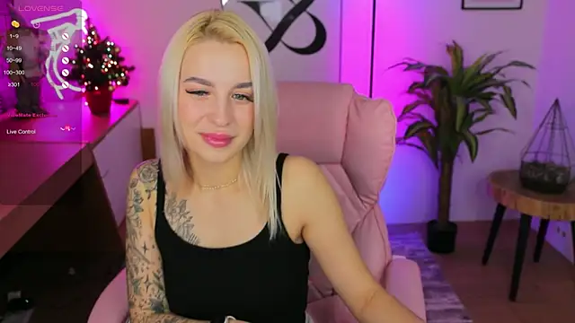 Crystal Barbie online show from January 2, 2025, 10:55 pm