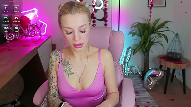 Crystal Barbie online show from February 21, 2025, 7:54 pm