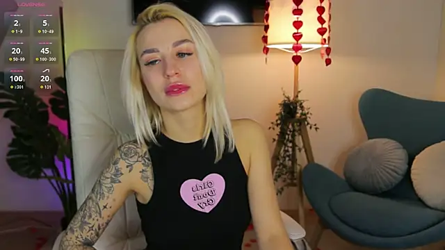 Crystal Barbie online show from February 24, 2025, 10:36 pm