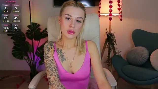 Crystal Barbie online show from February 26, 2025, 1:53 am