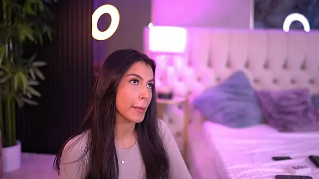 AishaDevoe online show from February 7, 2025, 2:08 am