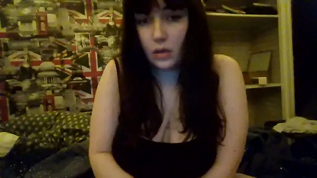 Lynylou online show from January 19, 2026, 1:20 am