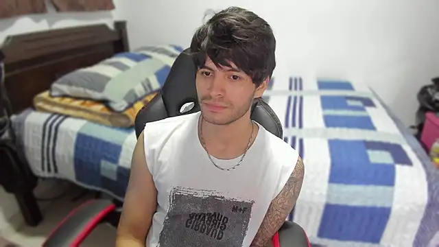 justin stark7 online show from December 16, 2024, 10:56 pm