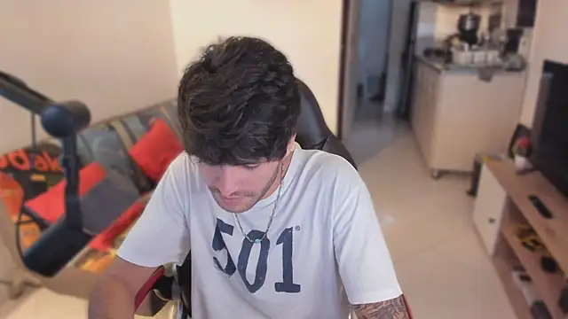 justin stark7 online show from October 6, 2025, 9:34 pm