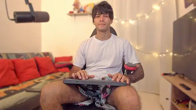 justin stark7 online show from February 14, 2026, 4:26 pm