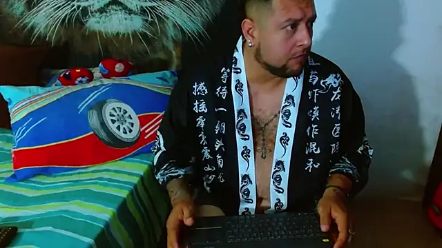 Michaell Myerss  online show from November 28, 2025, 1:14 pm