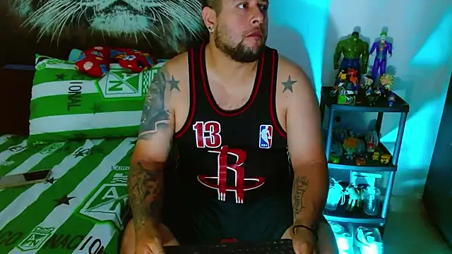 Michaell Myerss  online show from December 20, 2025, 12:56 pm