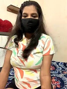 hottiess69 online show from October 3, 2025, 8:28 pm