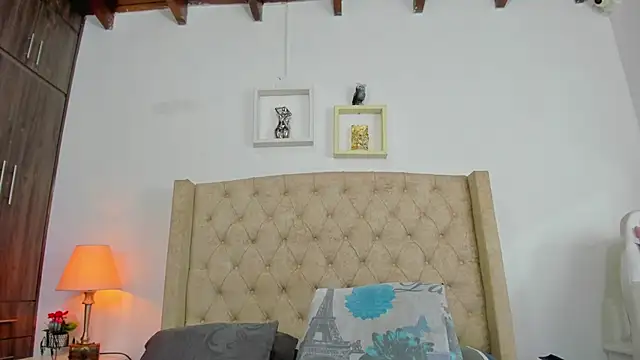 Snapshot of allisson_m chatting on March 3, 2025, 12:05 pm allisson m online show from March 3, 2025, 12:05 pm