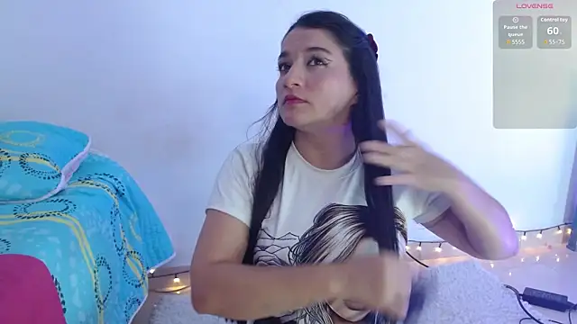 Emelyross  online show from March 3, 2026, 5:41 pm