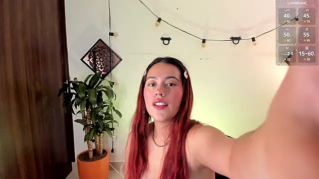 Agatha Vixen online show from March 13, 2025, 3:39 pm