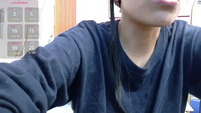 Snapshot of yourcuteneighbourr chatting on July 7, 2026, 2:58 am yourcuteneighbourr online show from July 7, 2026, 2:58 am