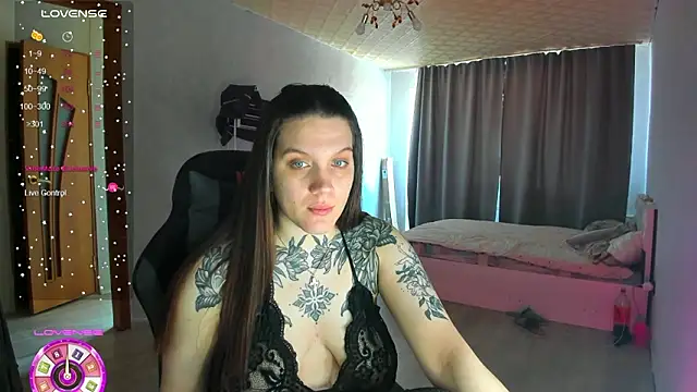 AizaRose online show from March 3, 2026, 7:36 am