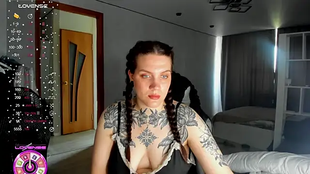 Snapshot of AizaRose chatting on July 10, 2026, 6:17 am AizaRose online show from July 10, 2026, 6:17 am