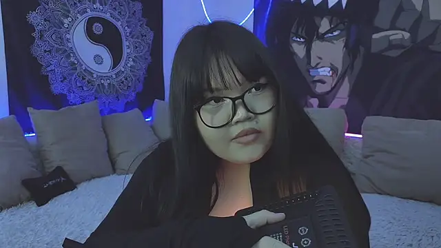 LeyaKan online show from January 27, 2025, 9:55 pm