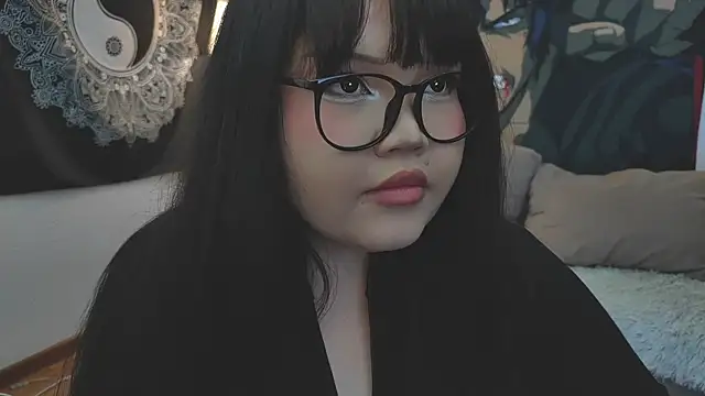 LeyaKan online show from February 3, 2025, 7:31 pm