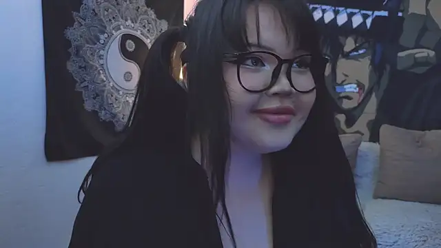 LeyaKan online show from February 5, 2025, 9:07 pm