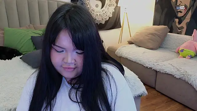 LeyaKan online show from March 6, 2025, 10:58 pm