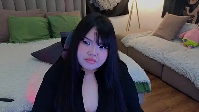 LeyaKan online show from March 14, 2025, 9:00 pm