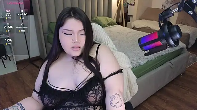 LeyaKan online show from October 21, 2025, 11:55 am