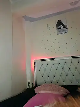 C-yoyo online show from February 13, 2025, 4:22 am