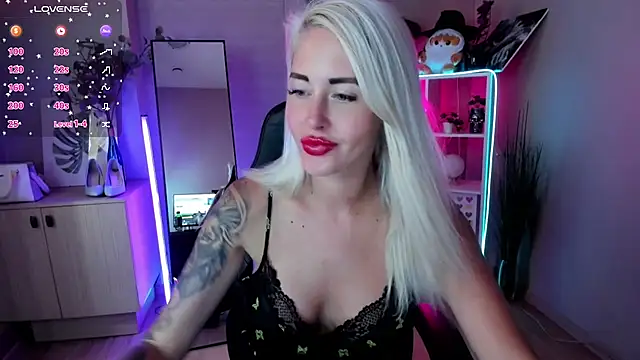Snapshot of Mermaid_N chatting on July 16, 2026, 1:33 am Mermaid N online show from July 16, 2026, 1:33 am