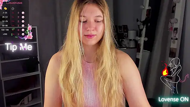 Snapshot of Rebecca_Kelly chatting on September 27, 2025, 1:43 am Rebecca Kelly online show from September 27, 2025, 1:43 am