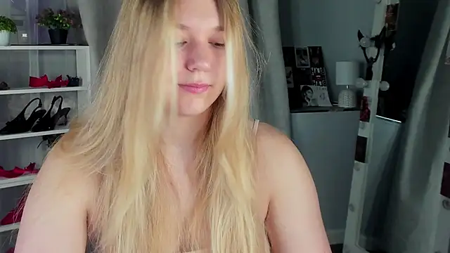 Snapshot of Rebecca_Kelly chatting on October 20, 2025, 2:01 am Rebecca Kelly online show from October 20, 2025, 2:01 am