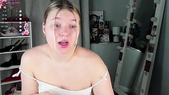 Rebecca Kelly online show from February 6, 2026, 2:38 am