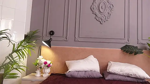 Liv Fay online show from April 24, 2026, 2:52 pm