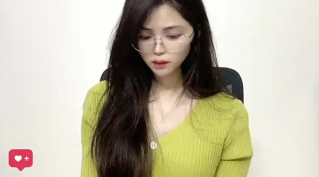 ---MIA--- online show from February 3, 2025, 12:36 pm