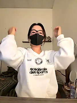 Jenni nana online show from November 1, 2025, 6:48 am