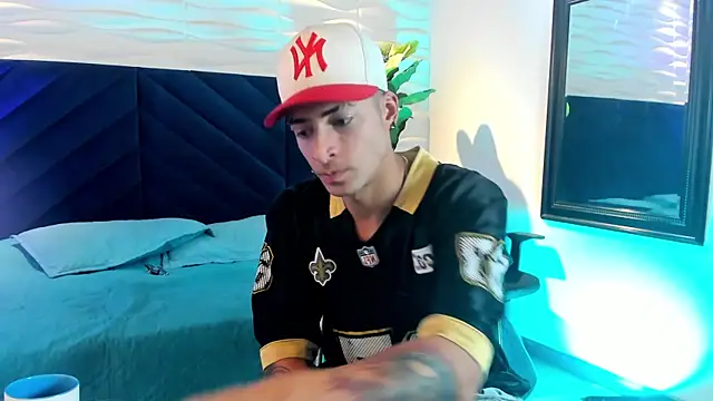 DrakeNeumann online show from April 13, 2026, 3:34 am