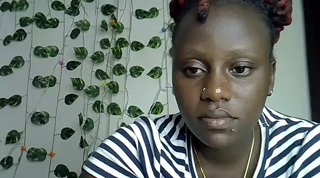 sexybree  online show from February 5, 2025, 6:48 pm