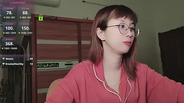 Lili 666 online show from March 13, 2025, 5:50 pm