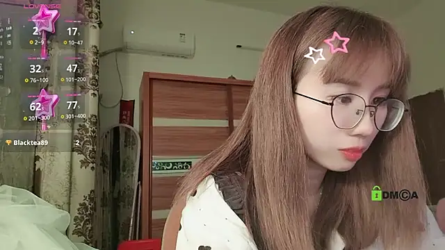 Lili 666 online show from February 28, 2026, 5:47 pm