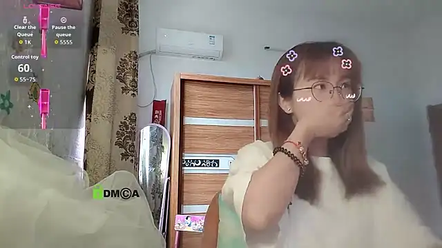 Lili 666 online show from March 27, 2026, 6:52 am