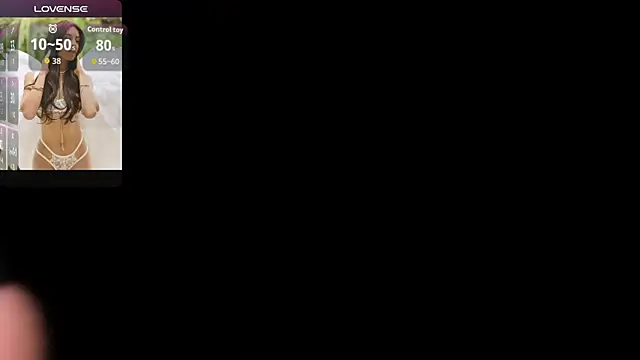 Snapshot of karlaa_james chatting on June 4, 2026, 11:05 am karlaa james online show from June 4, 2026, 11:05 am