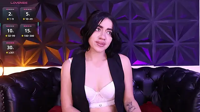 KasiaNoir  online show from November 21, 2025, 12:15 pm