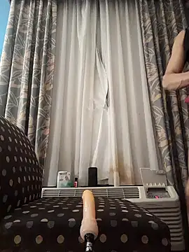 Snapshot of Putitaa1993 chatting on December 14, 2024, 4:34 am Putitaa1993 online show from December 14, 2024, 4:34 am